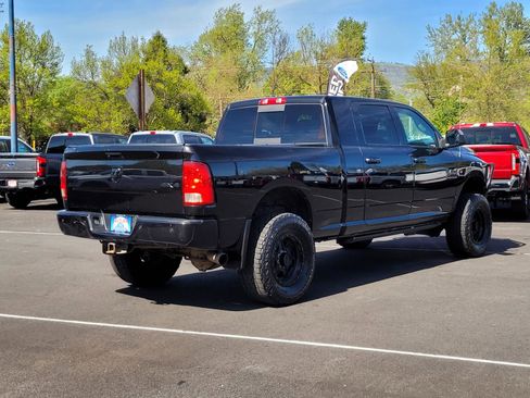 Used 2017 RAM 2500 Big Horn w/ Sport Appearance Group AWD/4WD image 5