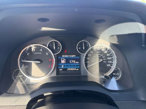 Used 2014 Toyota Tundra SR5 image 14