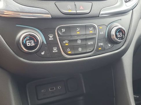 Certified 2023 Chevrolet Equinox LT FWD image 33