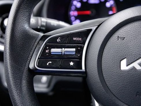 Used 2023 Kia Forte LXS w/ LXS Technology Package image 24