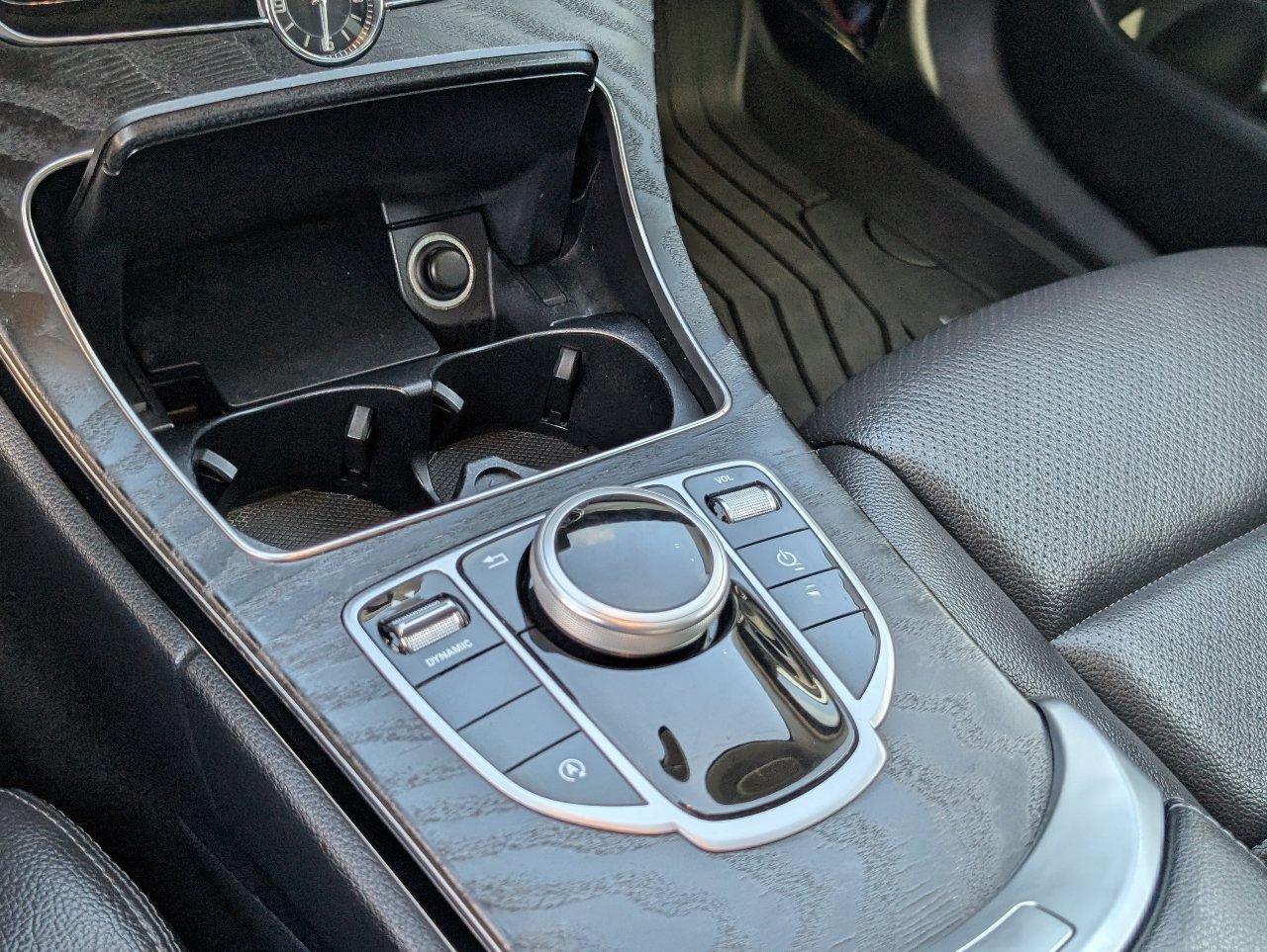 Used 2019 Mercedes-Benz C 300 Sedan w/ Premium Package image 16