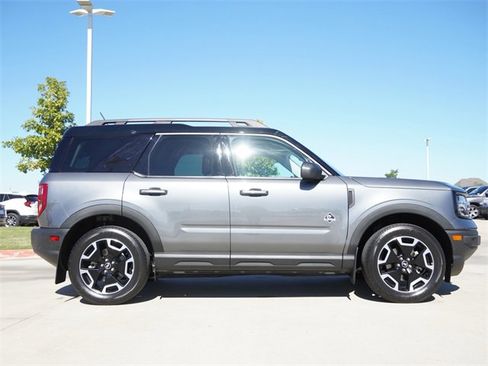 Used 2022 Ford Bronco Sport Outer Banks w/ Tech Package image 10