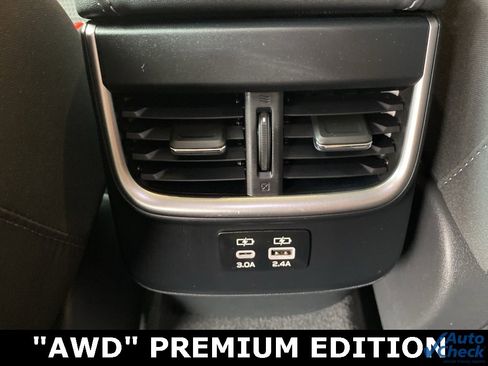 Used 2024 Subaru Outback Premium image 20