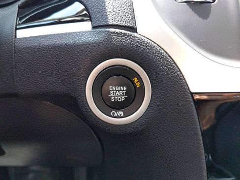 New 2023 Chrysler 300 Touring L w/ Popular Equipment Group image 34