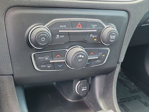 Used 2023 Dodge Charger SXT w/ Blacktop Package RWD image 27