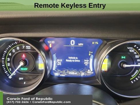 Used 2022 Jeep Wrangler Unlimited Sahara w/ Cold Weather Group image 13