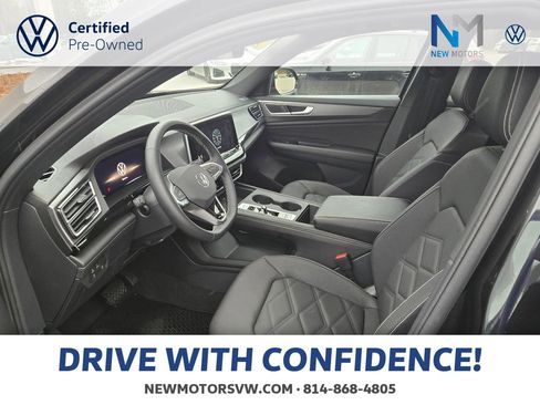 Used 2025 Volkswagen Atlas Cross Sport SE image 7