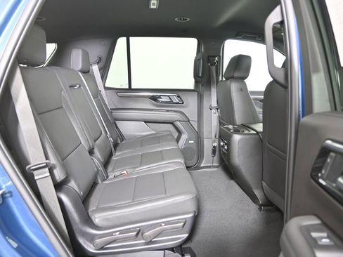 Used 2025 Chevrolet Tahoe LT w/ Comfort Package image 15