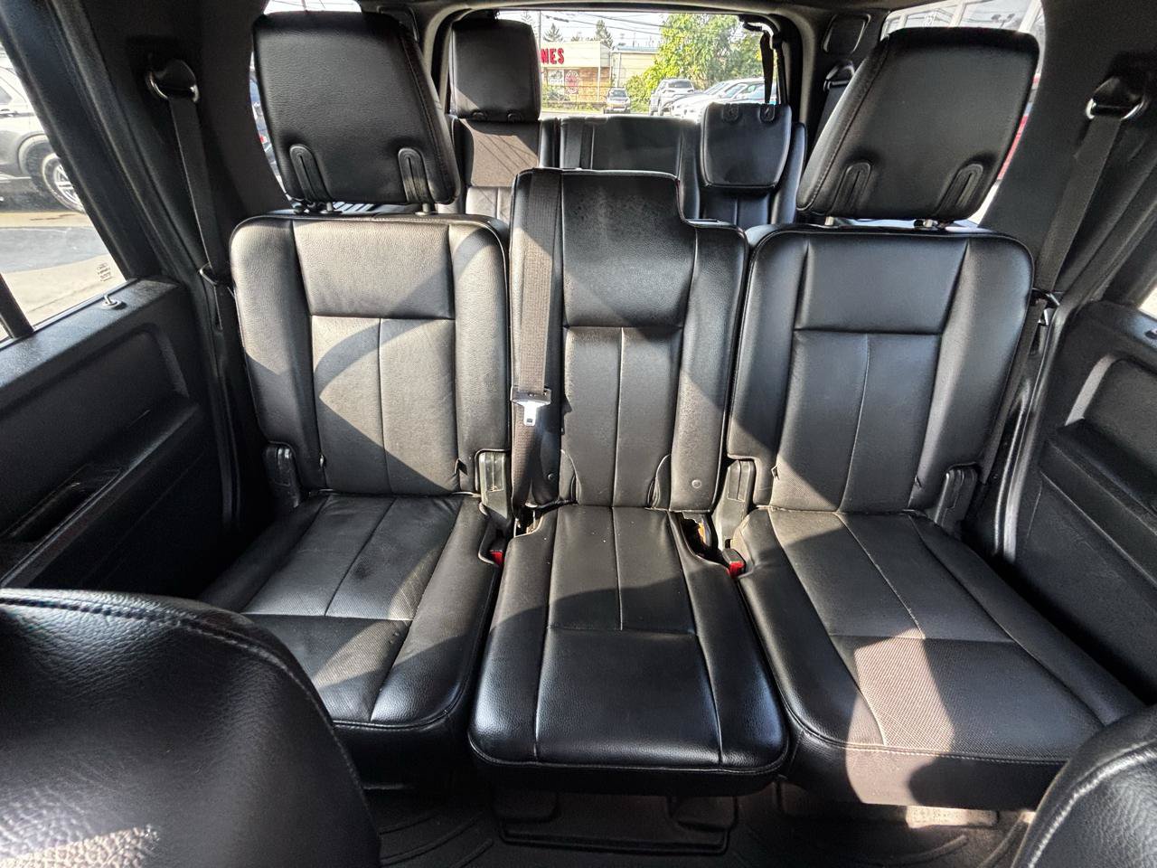 Used 2015 Ford Expedition Limited AWD/4WD image 21