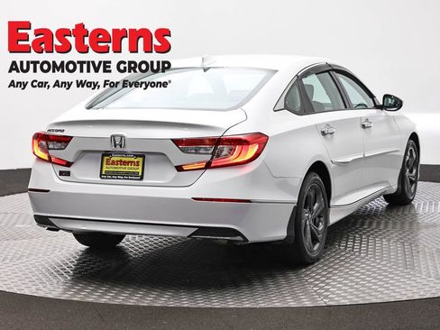 Used 2020 Honda Accord EX image 5