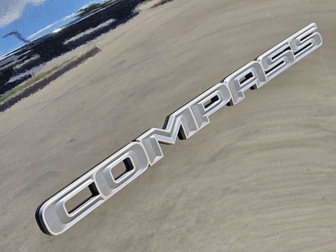 New 2026 Jeep Compass Latitude image 13