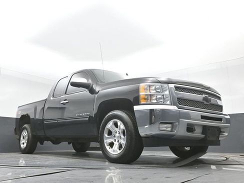 Used 2013 Chevrolet Silverado 1500 LT AWD/4WD image 36