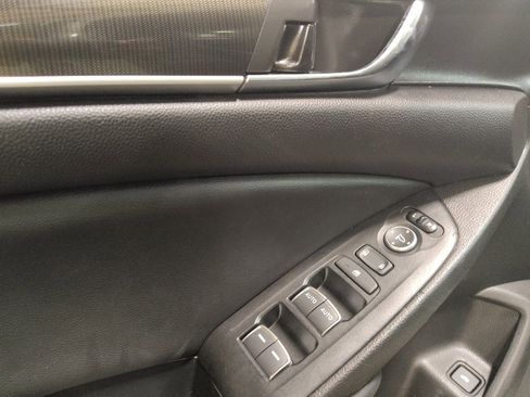 Used 2019 Honda Accord Sport image 27