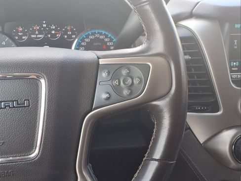Used 2019 GMC Yukon XL Denali w/ Denali Ultimate Package AWD/4WD image 25