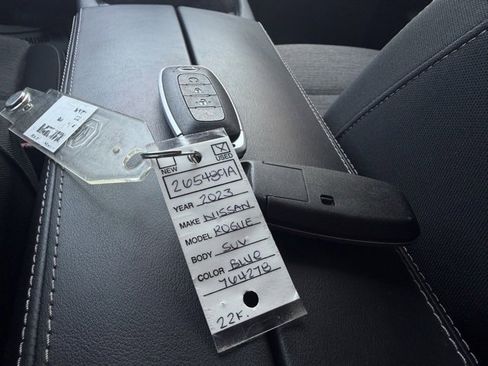 Certified 2023 Nissan Rogue SV image 33