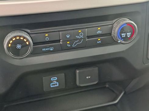 Used 2021 Ford F150 XLT image 21