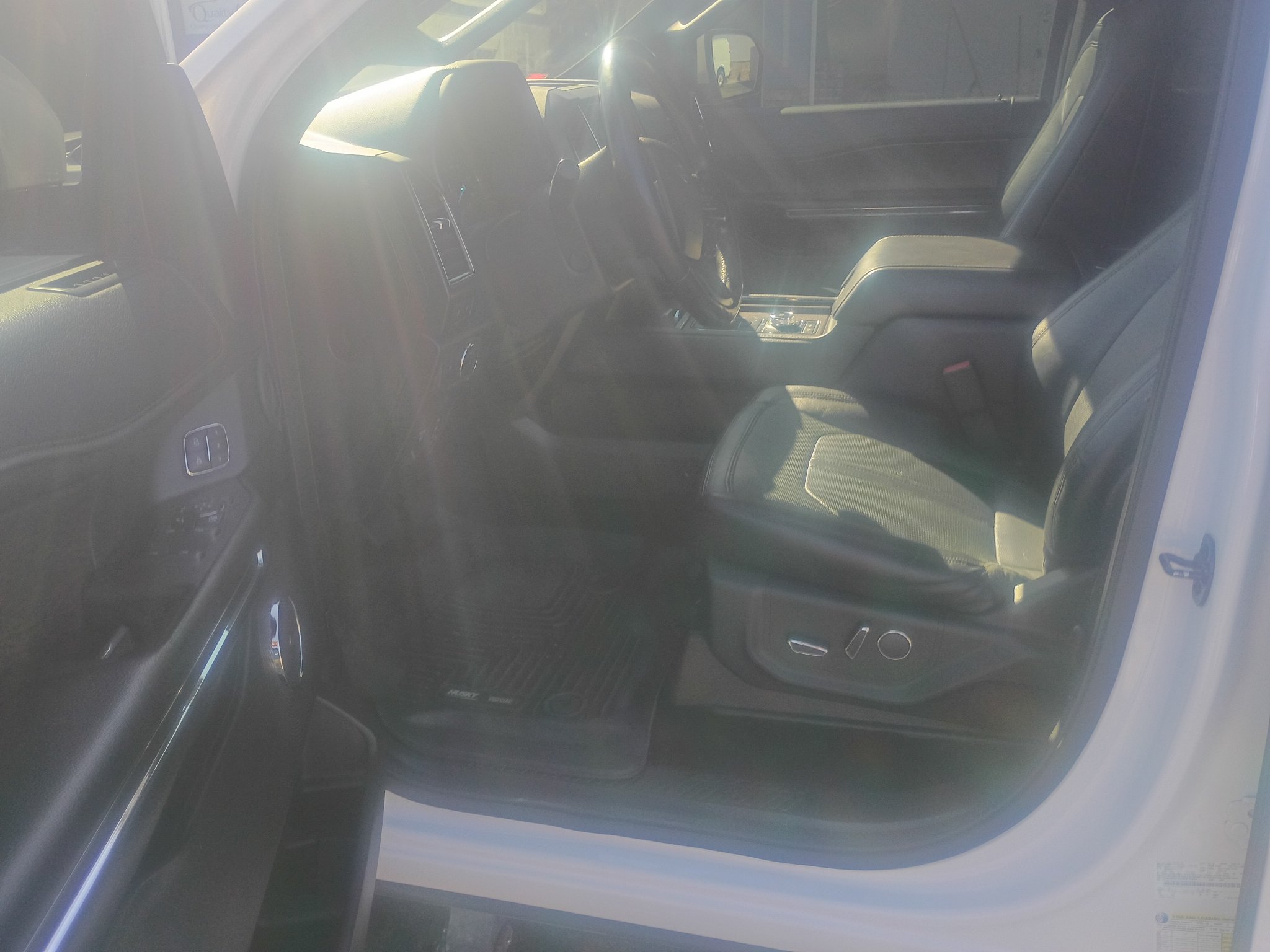 Used 2018 Ford Expedition Max Limited w/ Equipment Group 302A AWD/4WD image 11