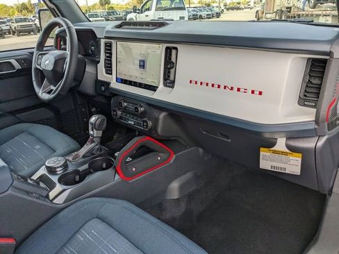 New 2026 Ford Bronco Heritage Edition AWD/4WD image 12