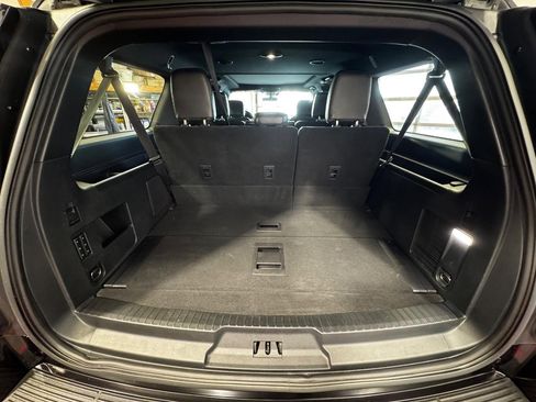 Used 2021 Ford Expedition Max Limited image 12