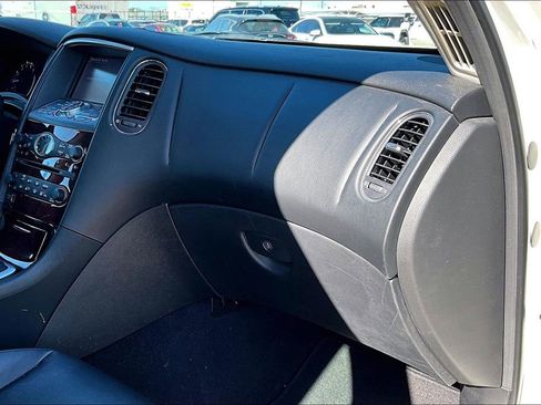 Used 2016 INFINITI QX50 Base w/ Deluxe Touring Package image 21