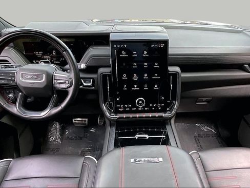 Used 2025 GMC Yukon AT4 Ultimate w/ LPO, Floor Liner Package AWD/4WD image 16