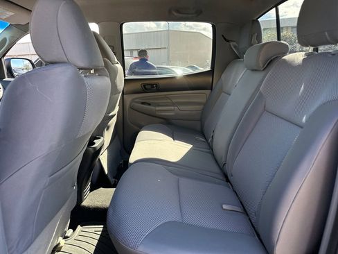 Used 2013 Toyota Tacoma PreRunner RWD image 14