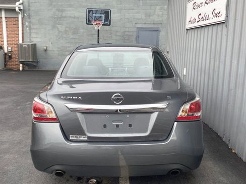 Used 2015 Nissan Altima 2.5 S w/ Power Driver Seat Package image 9