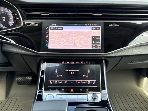 Used 2019 Audi Q8 Prestige w/ Luxury Package AWD/4WD image 25