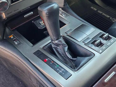 Used 2017 Lexus GX 460 Premium w/ Premium Package image 12