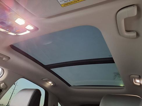 Used 2024 Genesis GV70 2.5T w/ Advanced Package image 7