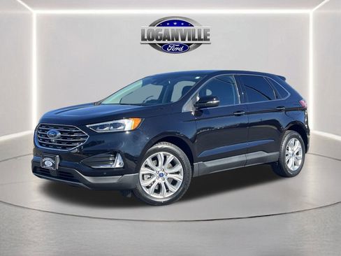 Certified 2022 Ford Edge Titanium w/ Equipment Group 301A image 1