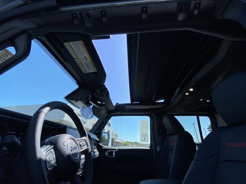 New 2026 Jeep Wrangler Unlimited Rubicon image 14