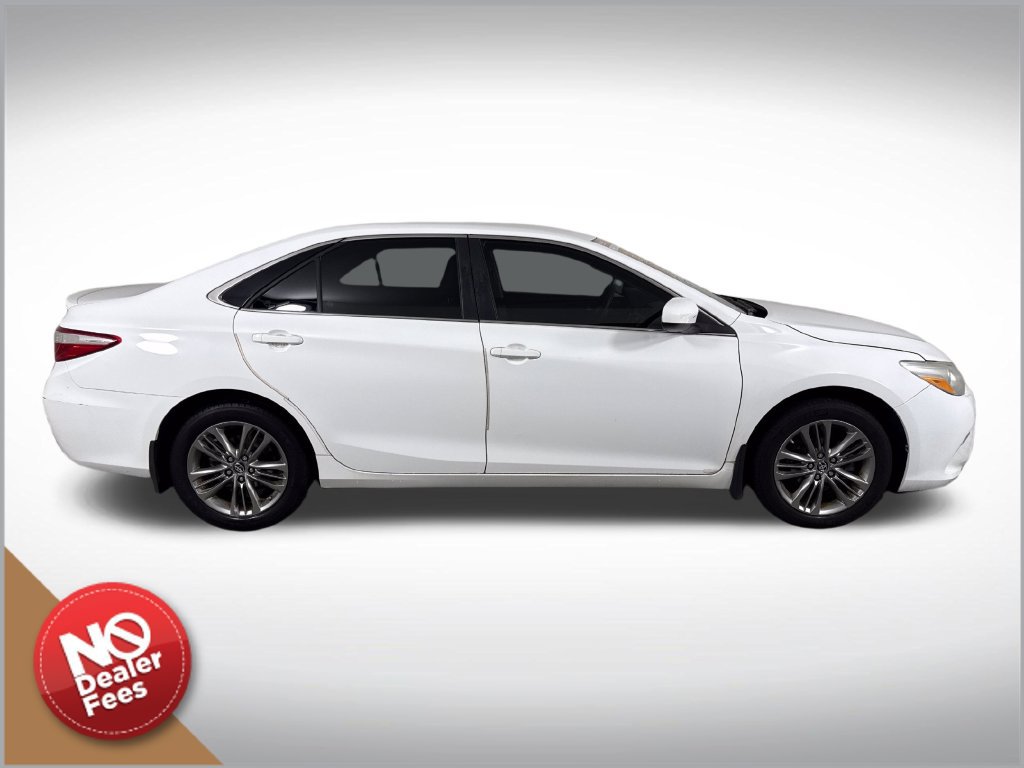 Used 2017 Toyota Camry SE FWD image 2