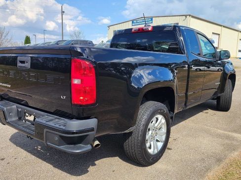 Used 2022 Chevrolet Colorado LT w/ Fleet Safety Package image 5