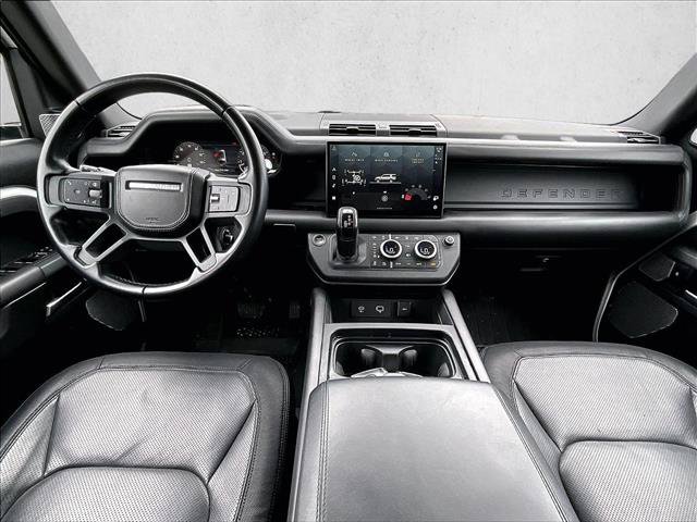 Used 2024 Land Rover Defender 130 X-Dynamic SE AWD/4WD image 16