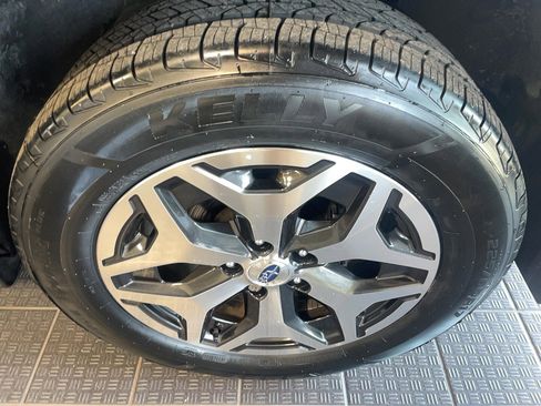 Used 2022 Subaru Forester Premium image 23