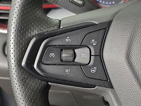 Used 2024 Chevrolet Trax RS w/ Driver Confidence Package image 30