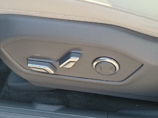 Used 2026 Hyundai Santa Fe SEL FWD image 19