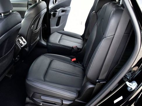 Certified 2023 Kia Sorento EX AWD/4WD image 14