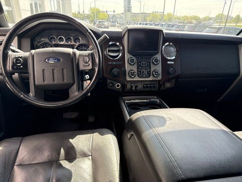 Used 2015 Ford F350 Lariat w/ Lariat Interior Package AWD/4WD image 10