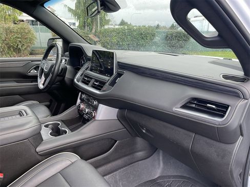 Used 2021 GMC Yukon XL SLT image 29