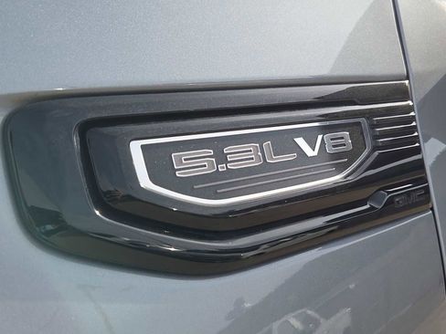 Used 2024 GMC Sierra 1500 Elevation image 9