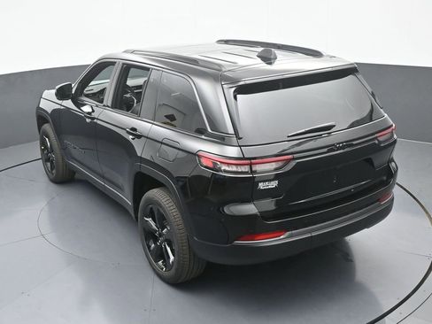 New 2026 Jeep Grand Cherokee Limited w/ Limited Altitude Package RWD image 44