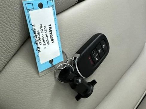 Used 2026 Honda Pilot EX-L image 36
