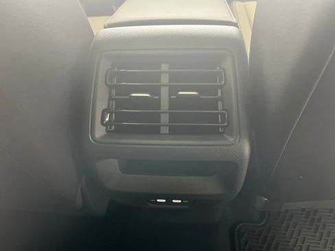 New 2026 Volkswagen Tiguan SE R-Line AWD/4WD image 37