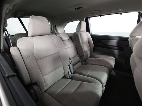 Used 2015 Honda Odyssey EX image 19