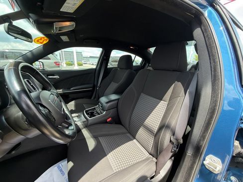 Used 2023 Dodge Charger SXT RWD image 12