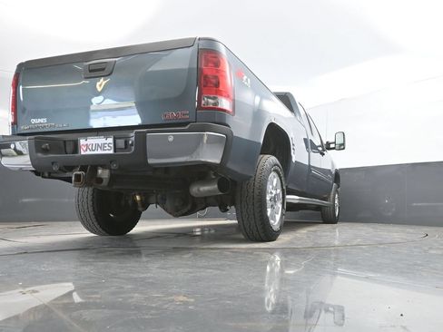 Used 2011 GMC Sierra 2500 SLE w/ Convenience Package AWD/4WD image 41