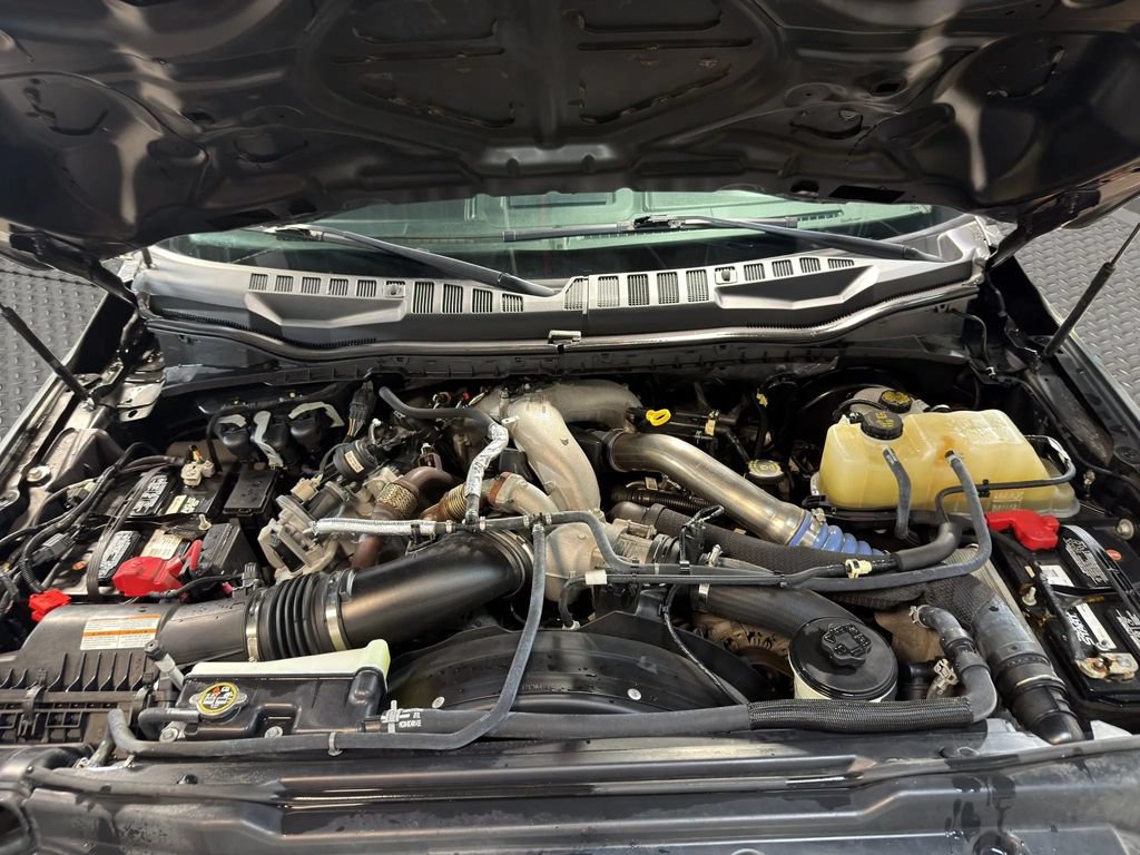 Used 2022 Ford F250 Lariat w/ Tremor Off-Road Package AWD/4WD image 23