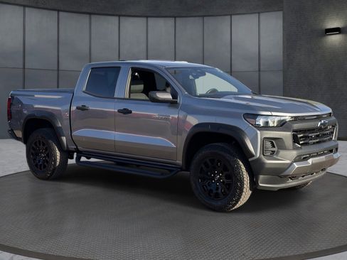 Certified 2025 Chevrolet Colorado Trail Boss AWD/4WD image 8